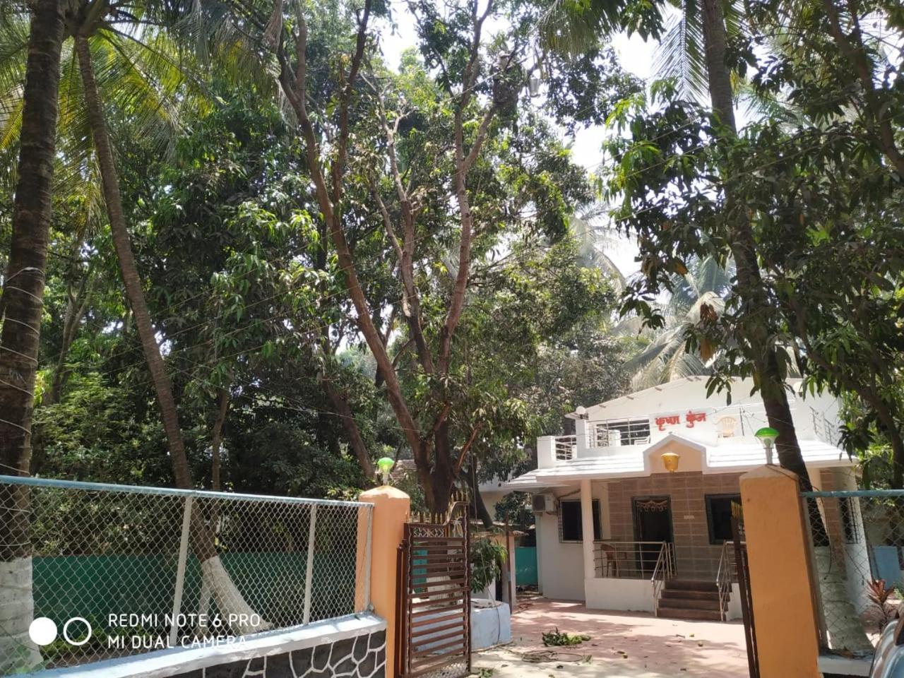 Krushna Kunj Holiday Home Alībāg Zewnętrze zdjęcie